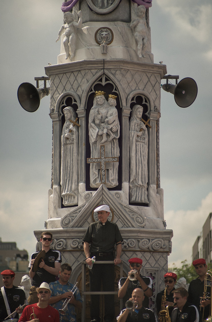 The Giglio Feast returns to Williamsburg after its second cancellation