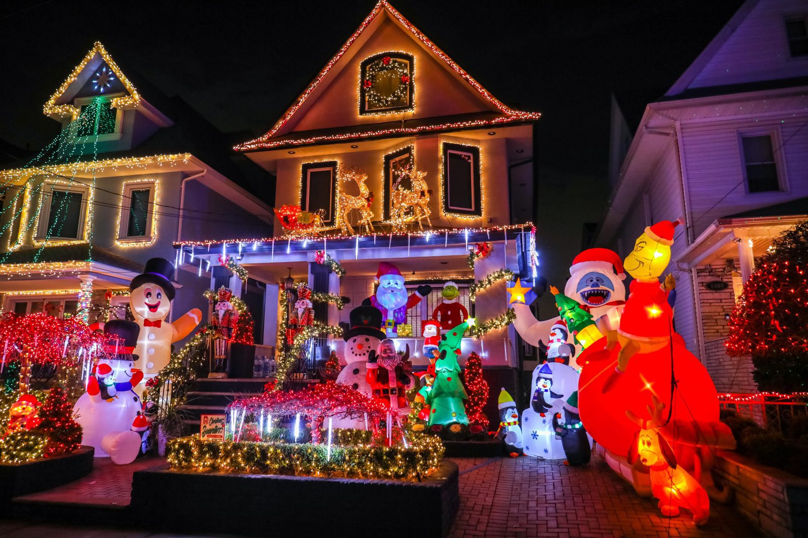 Photos of the wildest 2021 Dyker Heights Christmas lights - Brooklyn ...